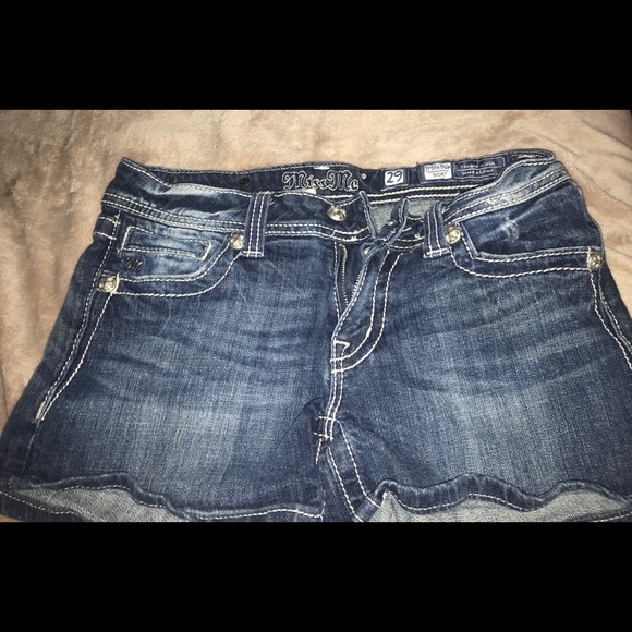 Cute name brand shorts - Picture 4 of 12